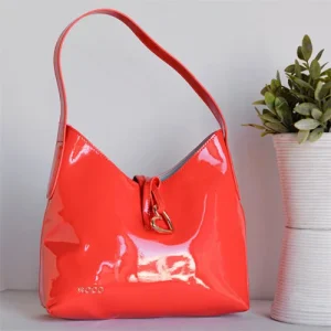 Noco Bolso hobo charol corazón naranja