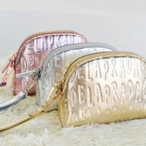 Agatha Ruiz de la Prada Neceser metalizado plata